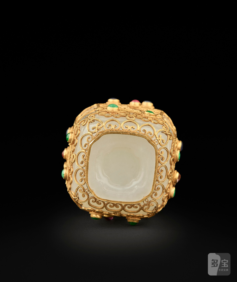 TABATIÈRE EN JADE BLANC ORNÉE DE PIERRES DURES ET DE FILS DORÉS  CHINE - 图5